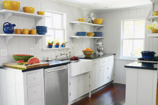 Smart and Stylish Ways to Get the Most out of Space in a Condensed Kitchen