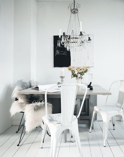 all-white-with-chandelier
